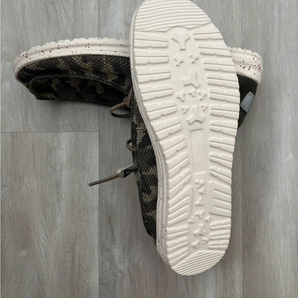 Lightweight Loafers Camouflage Casual Shoes with comfy soft sole size 10